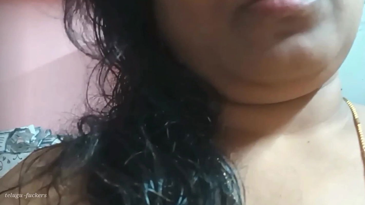 Tami Ponnu in Bathroom Natural Beauty Sexy Lips