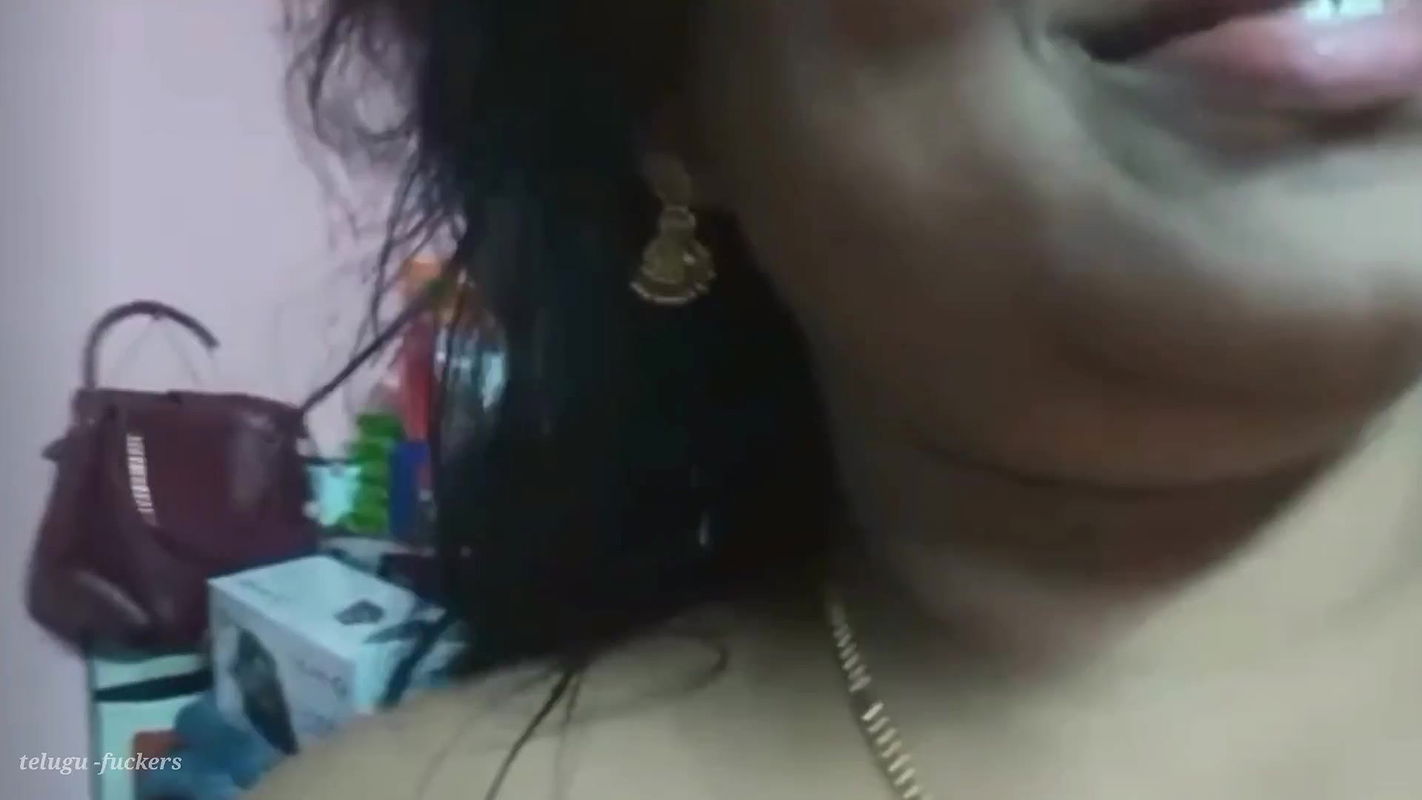 Tami Ponnu in Bathroom Natural Beauty Sexy Lips