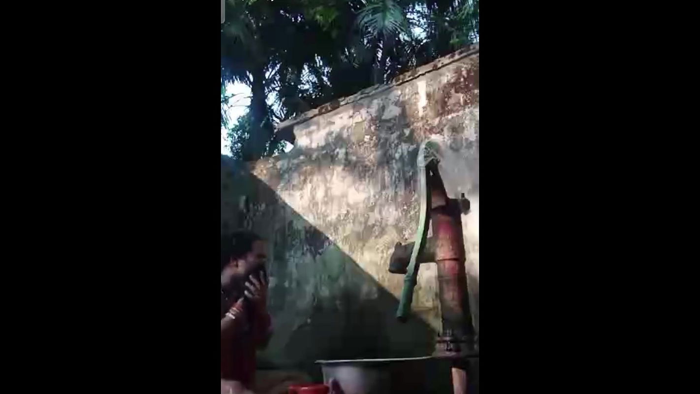 Indian Telugu Village Aunty Natural Bathing Saggy Boobs