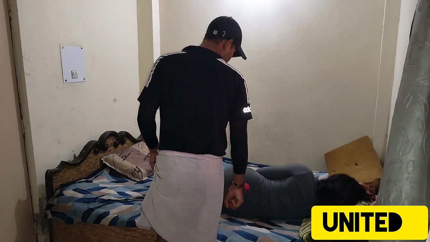 Today Found My Stepsister Alone in the Room and I Put a Lot Inside Her Pussy.