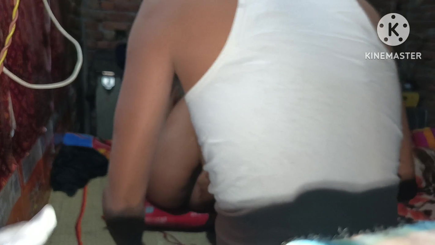 Pakistan Muslim Punjabi Bhabhi Ko Hindustani Pati Ne Bhabhi Ko Raat Mein Mare Banaya Aur Khodaya Bana