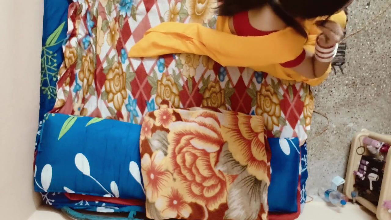 Sexy indian yellow saree bhabhi having hard-core sex with her boyfriend