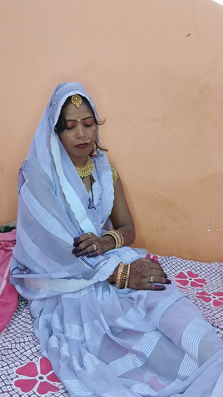 Beautiful Indian Nude Video, Beautiful Indian Bhabhi’s Sex Video