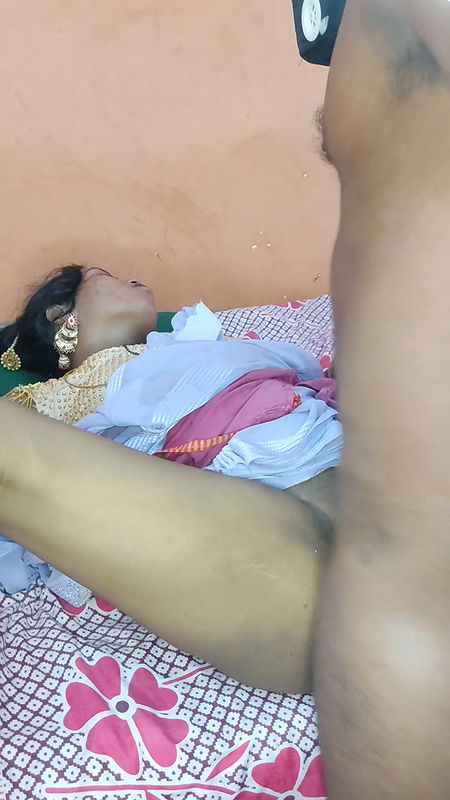 Beautiful Indian Nude Video, Beautiful Indian Bhabhi’s Sex Video