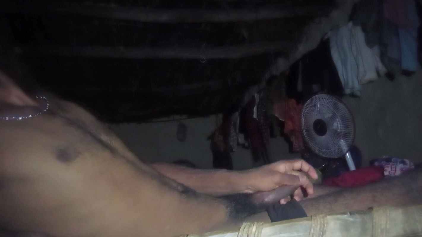 Desi Bhabhi so Hot Indian Girl