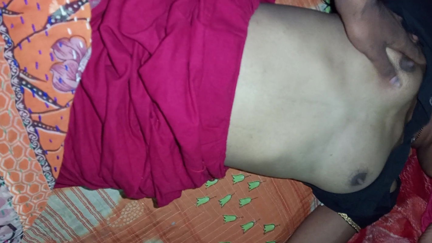 Indian Desi Couple Both Home Alone Having Sex and Her Husband Fingering Her Pussy