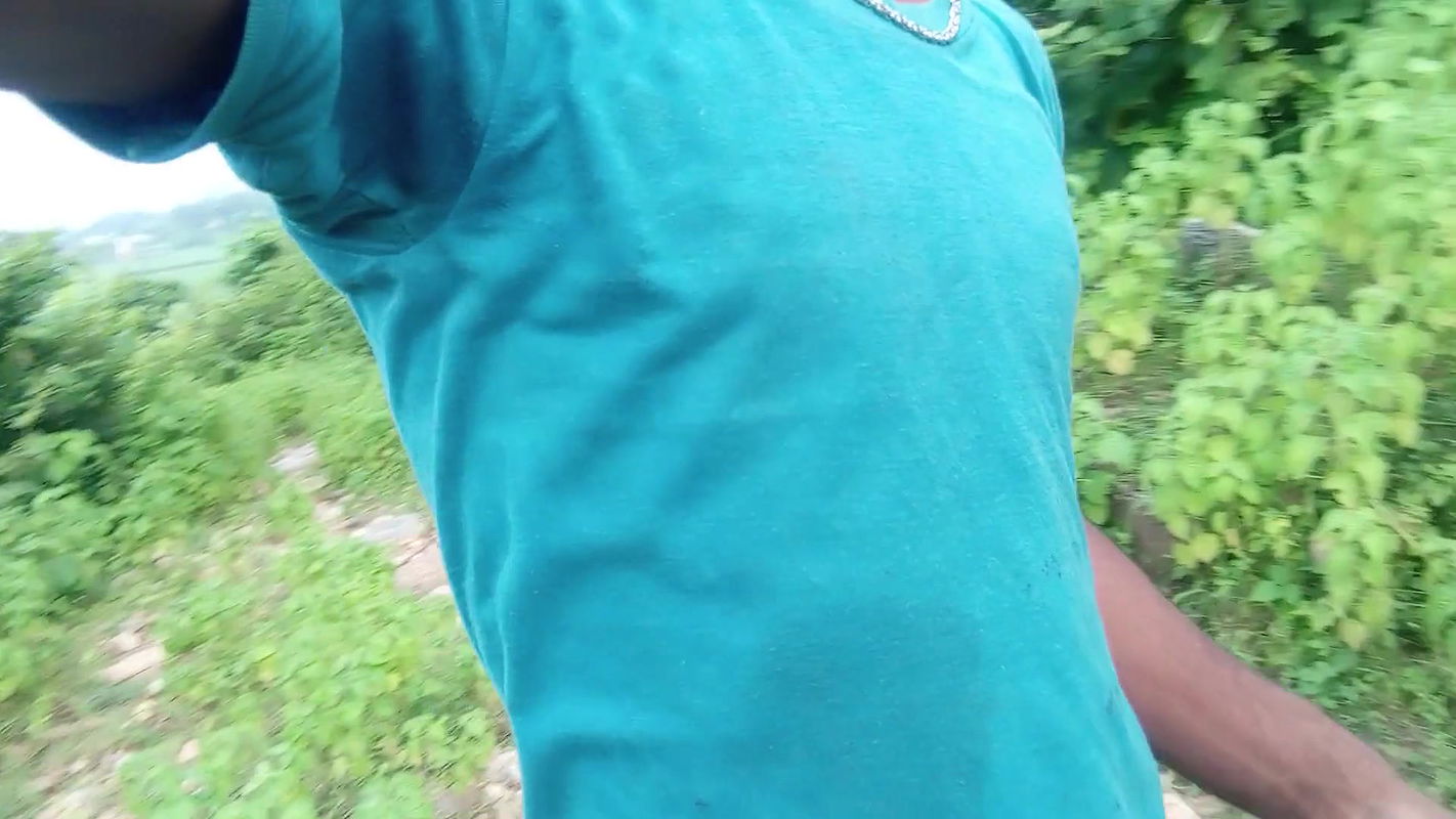 Indian Desi Village Young Married Couple Couldn’t Have Fun at Home so Had Full Fun on the Jungle