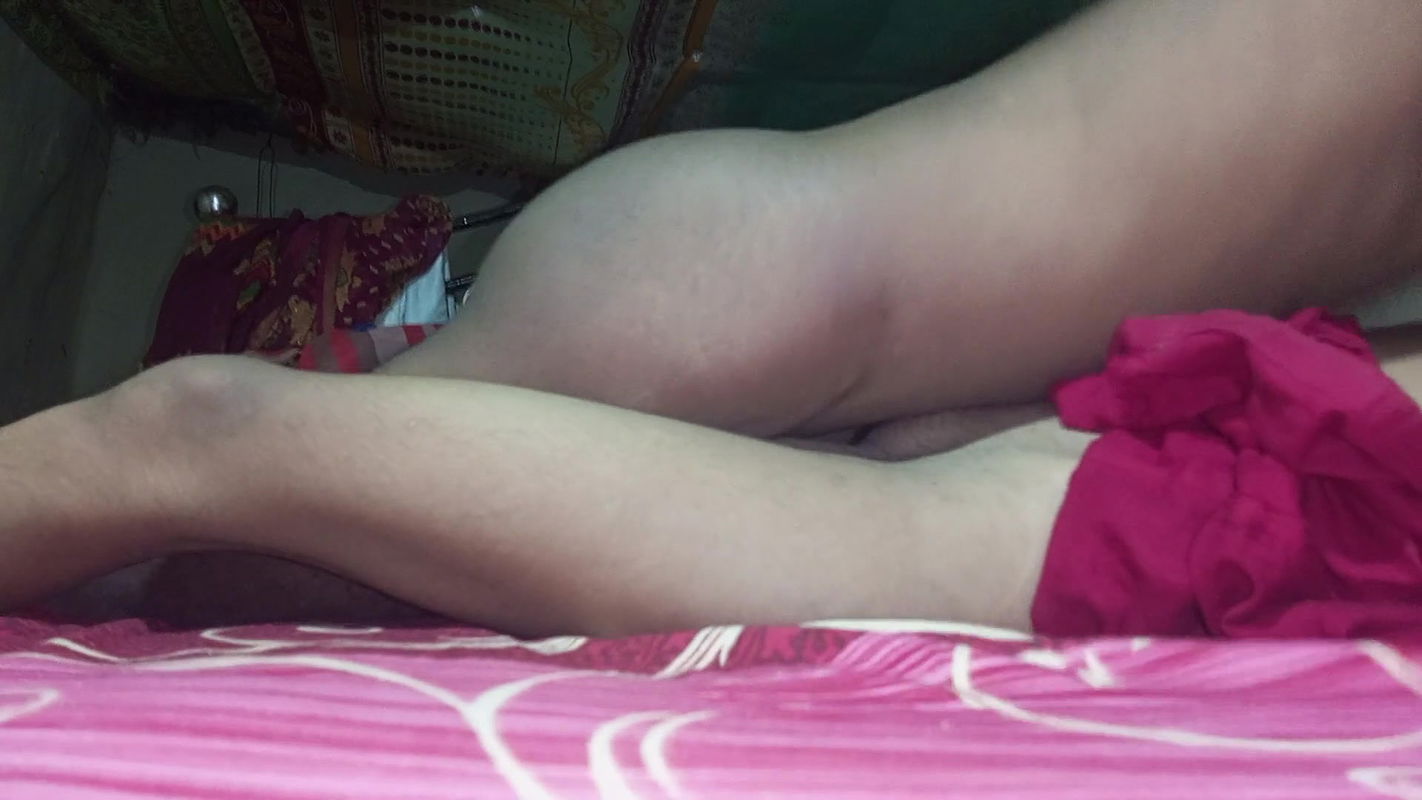 Indian Village Bhabhi – Bhabhi Was Alone in the Old Room at Home and My Cock Got Tight and I Put It in Bhabhi’s Ass