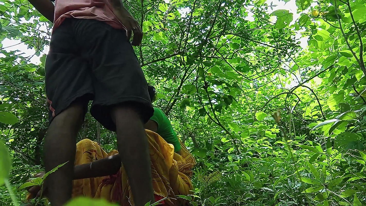 Slwly Slwly Inside My Cook My Wife, My Wife Is Very Romantic Mood Fucking Sleow Slowly Then Faster.