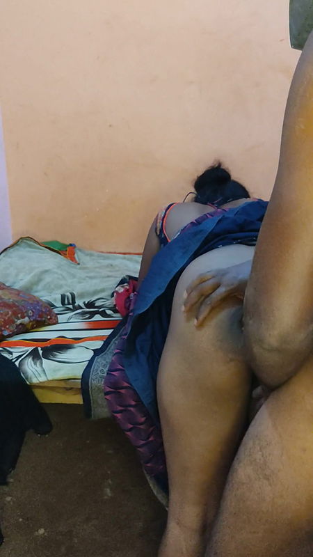 Stepsister Left in All, Village Aunty Got All in