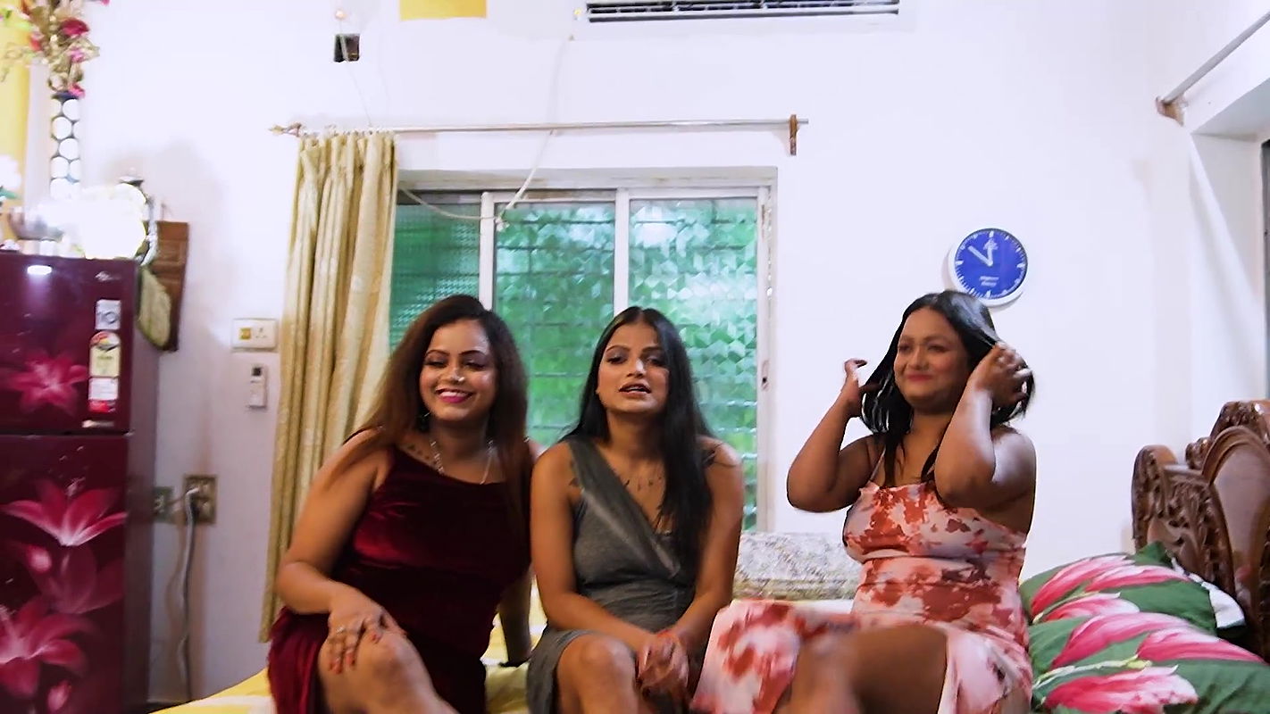 Three Lady Gang Fucked a Boy, Hardcore Gangbang