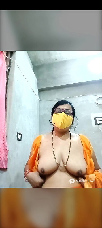 Aunty boobs