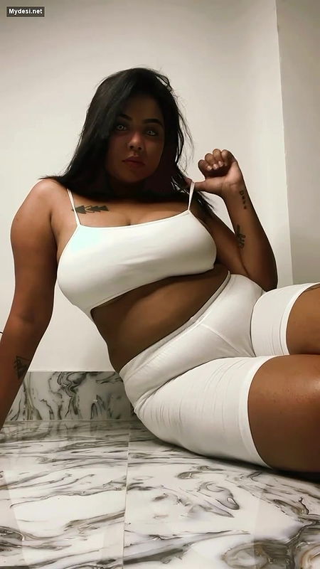 Desi big boobs model