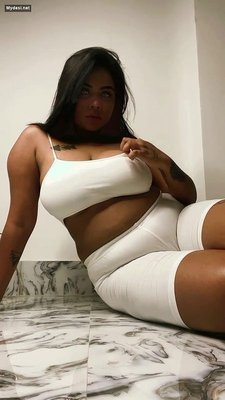 Desi big boobs model