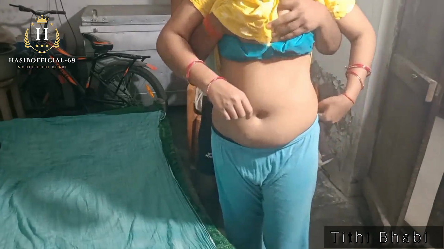 First Time Fuck Village Aunty At Storeroom