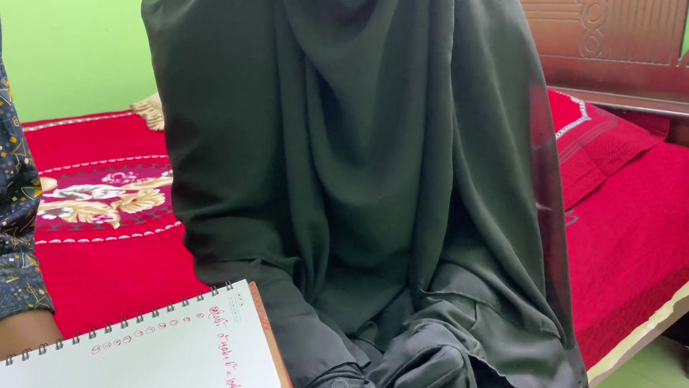 Teacher took advantage of student’s poverty and fucked hard