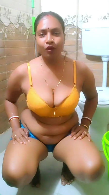 Youtuber Adda with bong beauty – 56