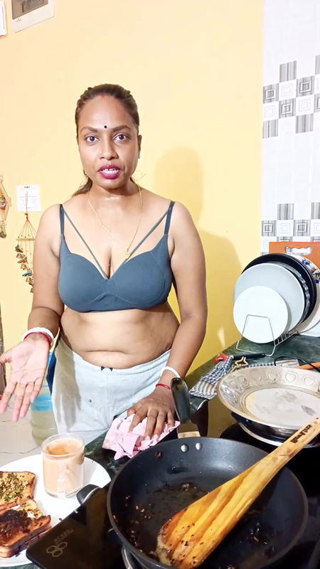 Youtuber Adda with bong beauty – 42