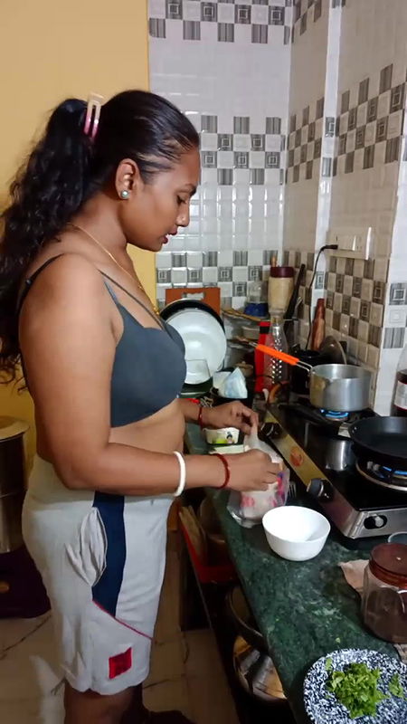 Youtuber Adda with bong beauty – 42