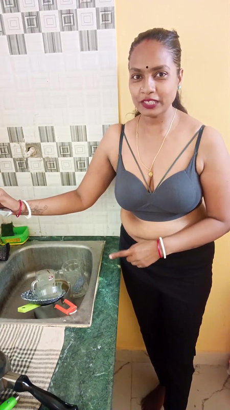 Youtuber Adda with bong beauty – 40