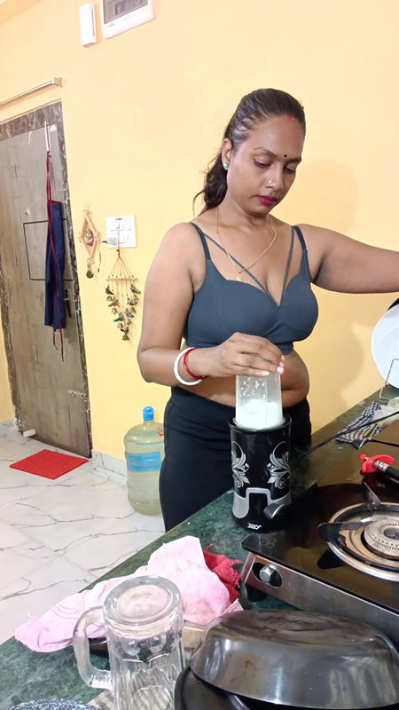 Youtuber Adda with bong beauty – 40