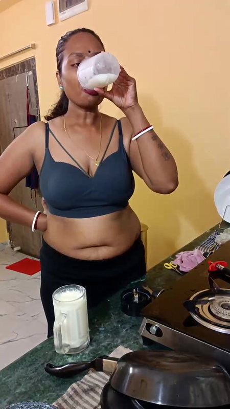 Youtuber Adda with bong beauty – 40