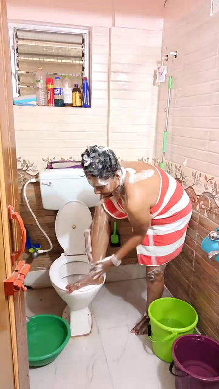 Youtuber Adda with bong beauty – 37