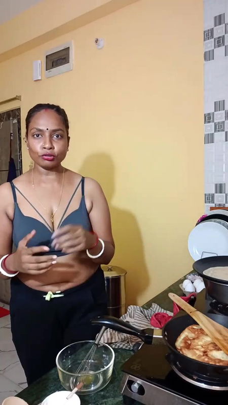 Youtuber Adda with bong beauty – 33