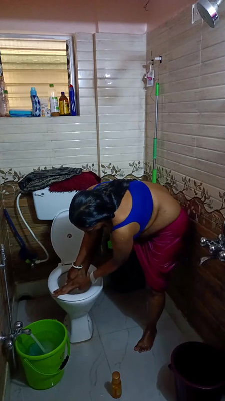 Youtuber Adda with bong beauty – 32