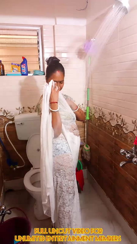 Youtuber Adda with bong beauty – 27