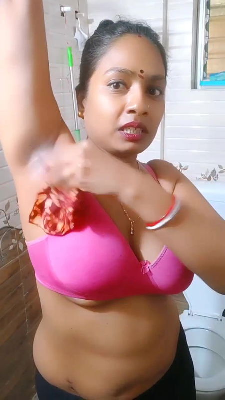 Youtuber Adda with bong beauty – 24