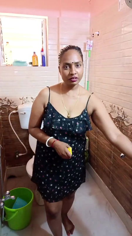 Youtuber Adda with bong beauty – 23