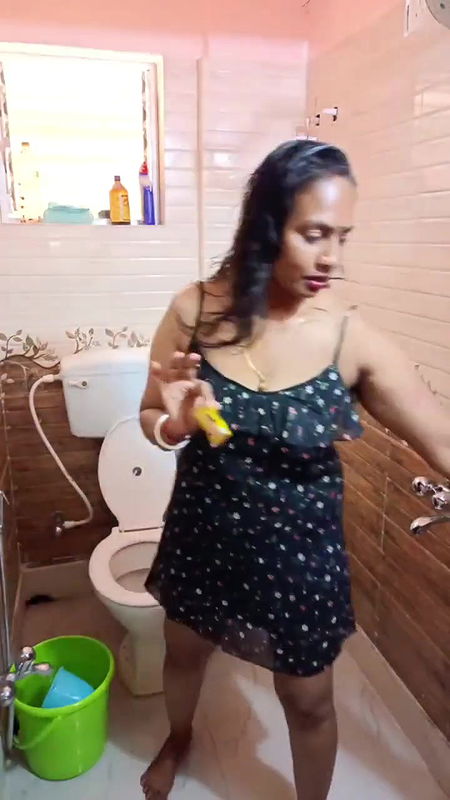 Youtuber Adda with bong beauty – 23