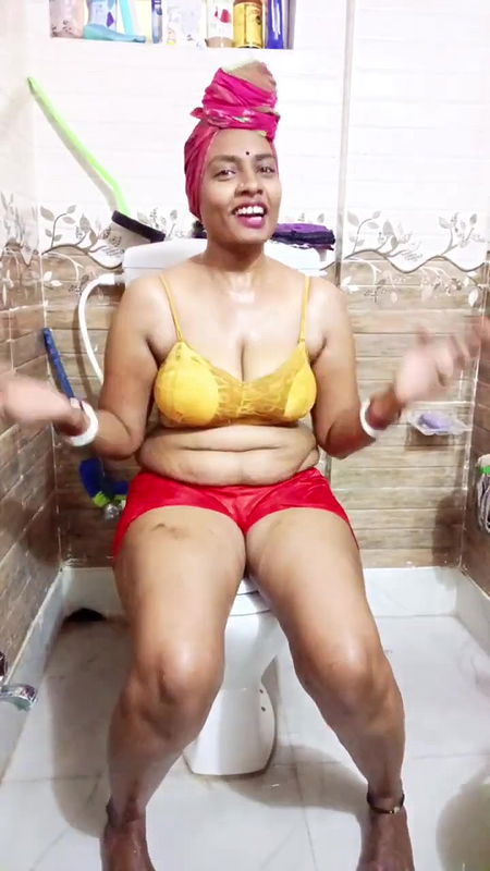 Youtuber Adda with bong beauty – 22