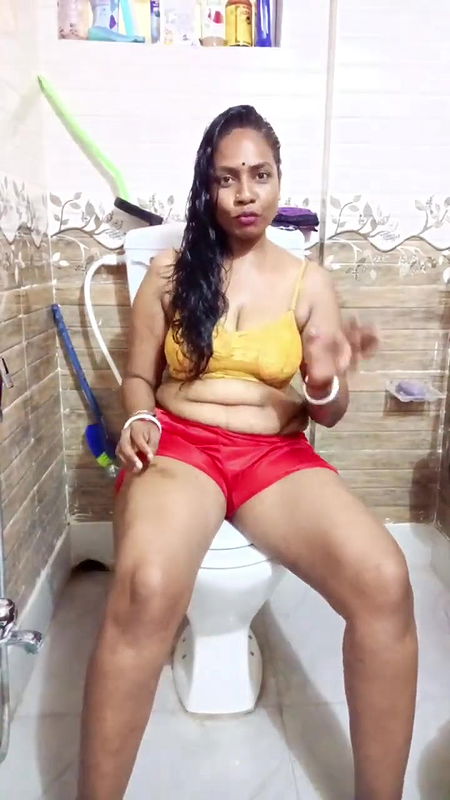 Youtuber Adda with bong beauty – 22