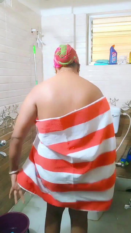 Youtuber Adda with bong beauty – 20