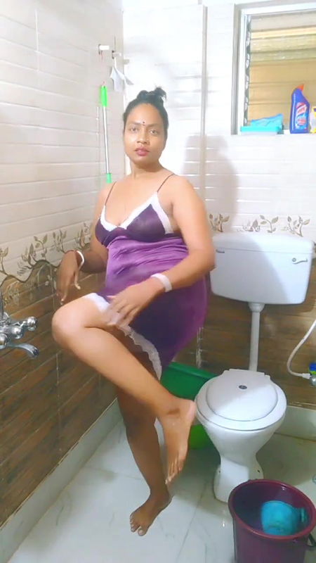 Youtuber Adda with bong beauty – 17