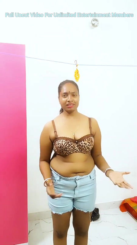 Youtuber Adda with bong beauty – 11