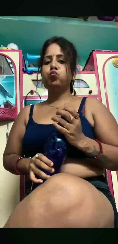 Youtuber Antra vlogs