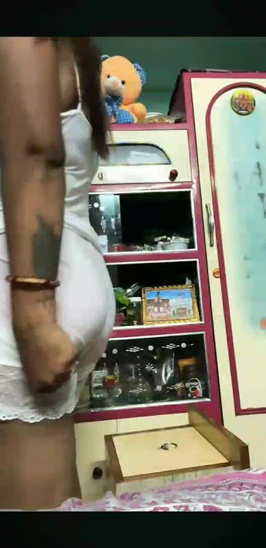 Youtuber Antra vlogs