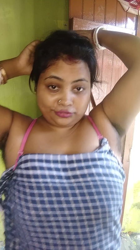 Youtuber Ruhi sarkar