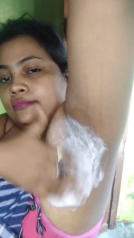 Youtuber Ruhi sarkar