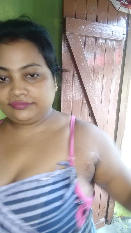 Youtuber Ruhi sarkar