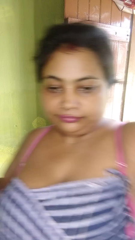 Youtuber Ruhi sarkar