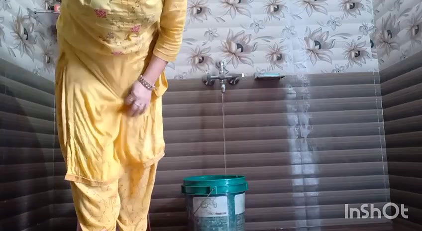 Youtuber Bindass bloging