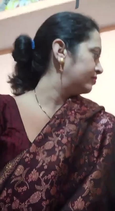 Youtuber Bindass bloging