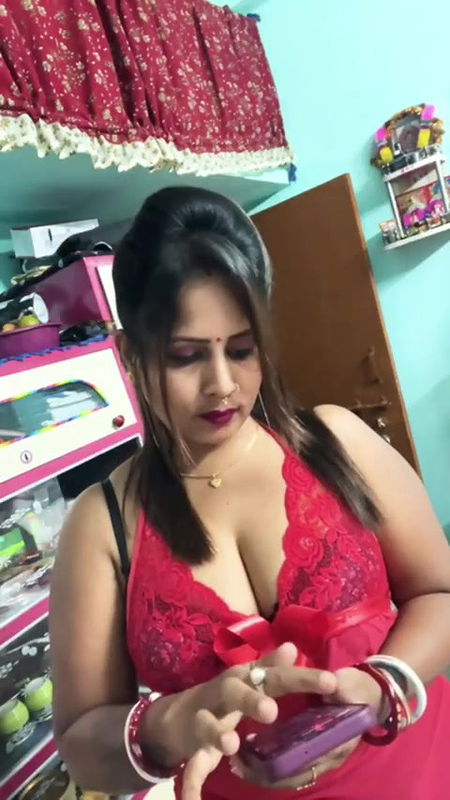 Youtuber Gouri queen