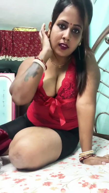 Youtuber Gouri queen