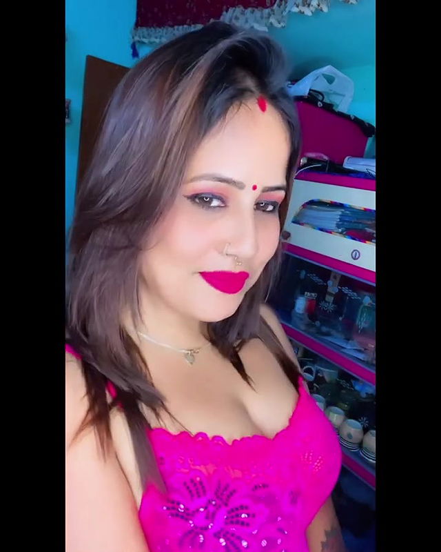 Youtuber Gouri queen