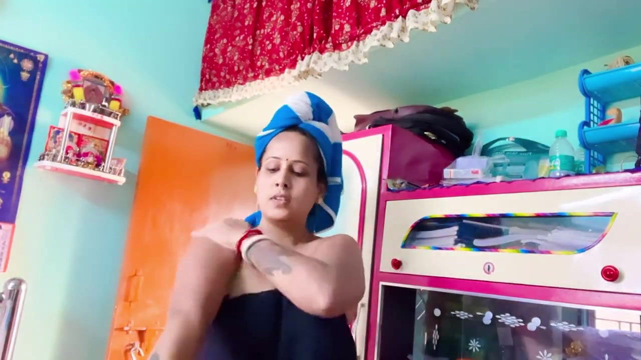 Youtuber Gouri queen